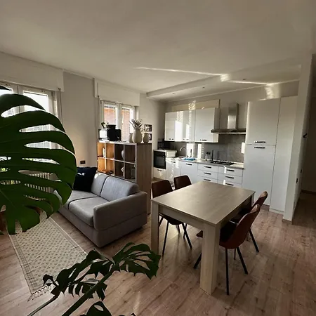 Como's Hill Giungla * Lipomo