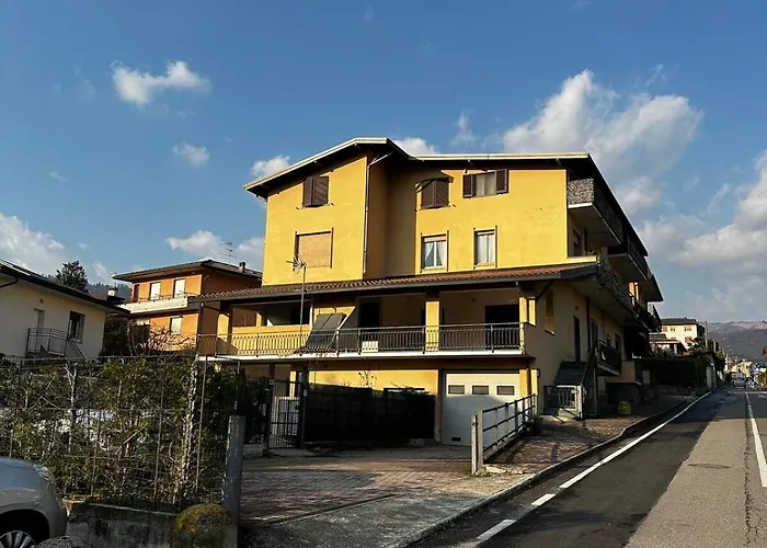 Apartment Como's Hill Giungla Lipomo
